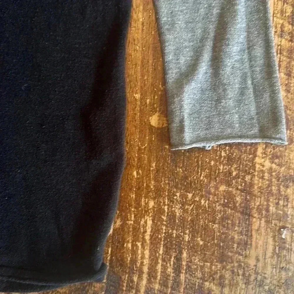 VINCE | Neutral Color Block, 100% Cotton Oversized, Lightweight Sweater - Picture 5 of 7